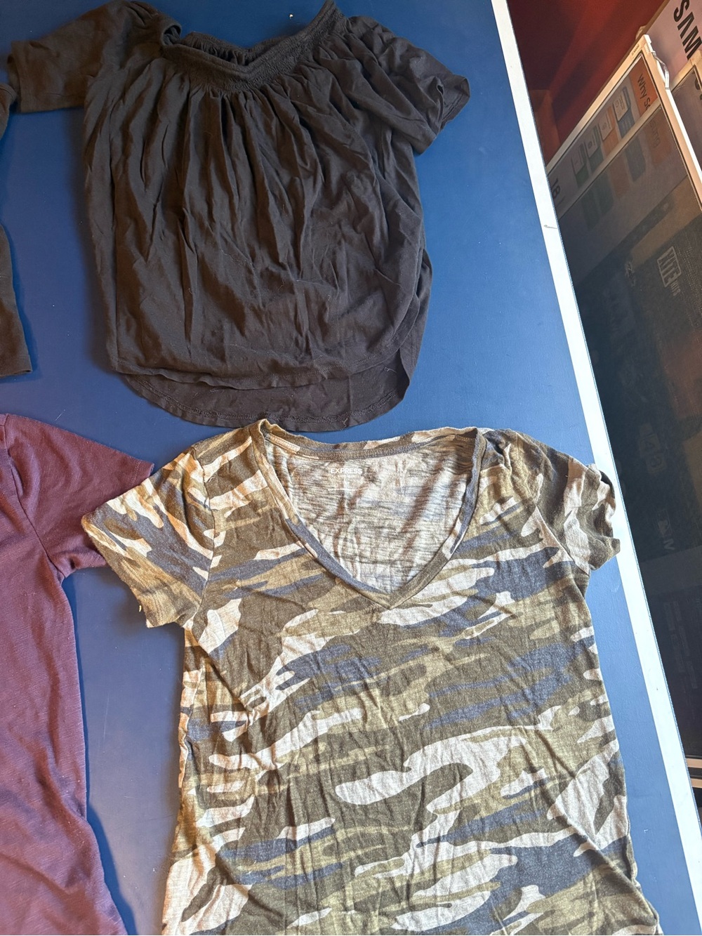 6 size small TShirts Camo V-Neck Short Sleeve Tees and tanks